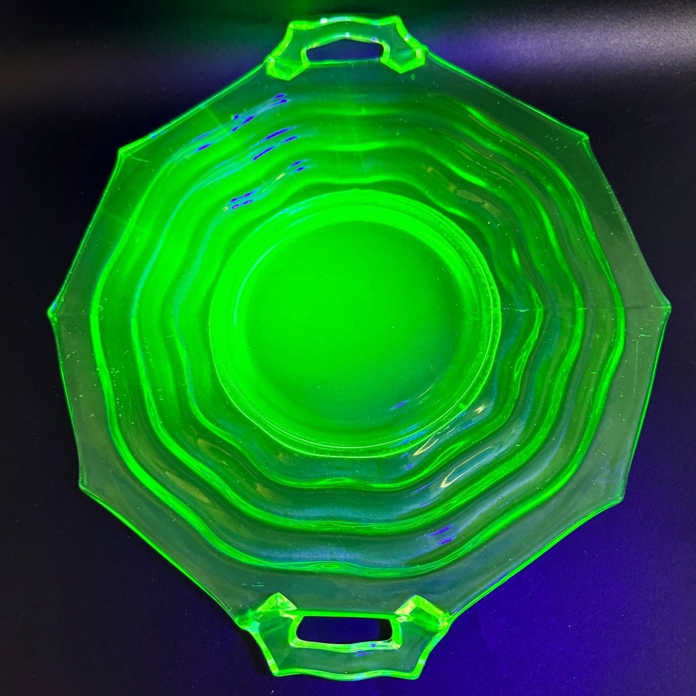 Jenkins Ocean Wave Uranium Glass Handled Cake Plate Platter #190 Depression